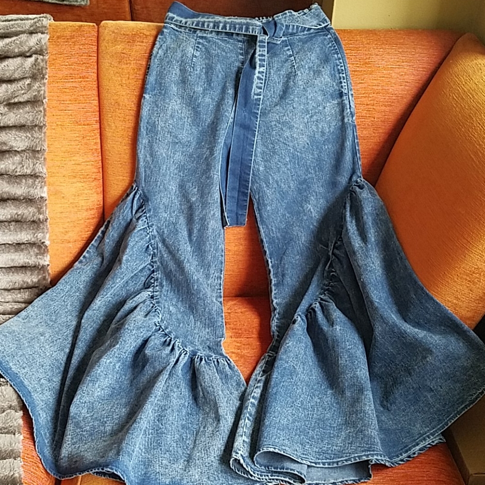 **HP** Ruffled Boho Wide Leg Jeans - Picture 1 of 11